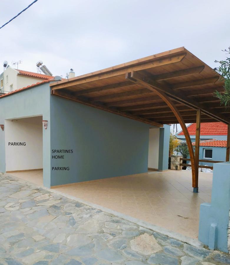 Spartines Home Votsi  Luaran gambar